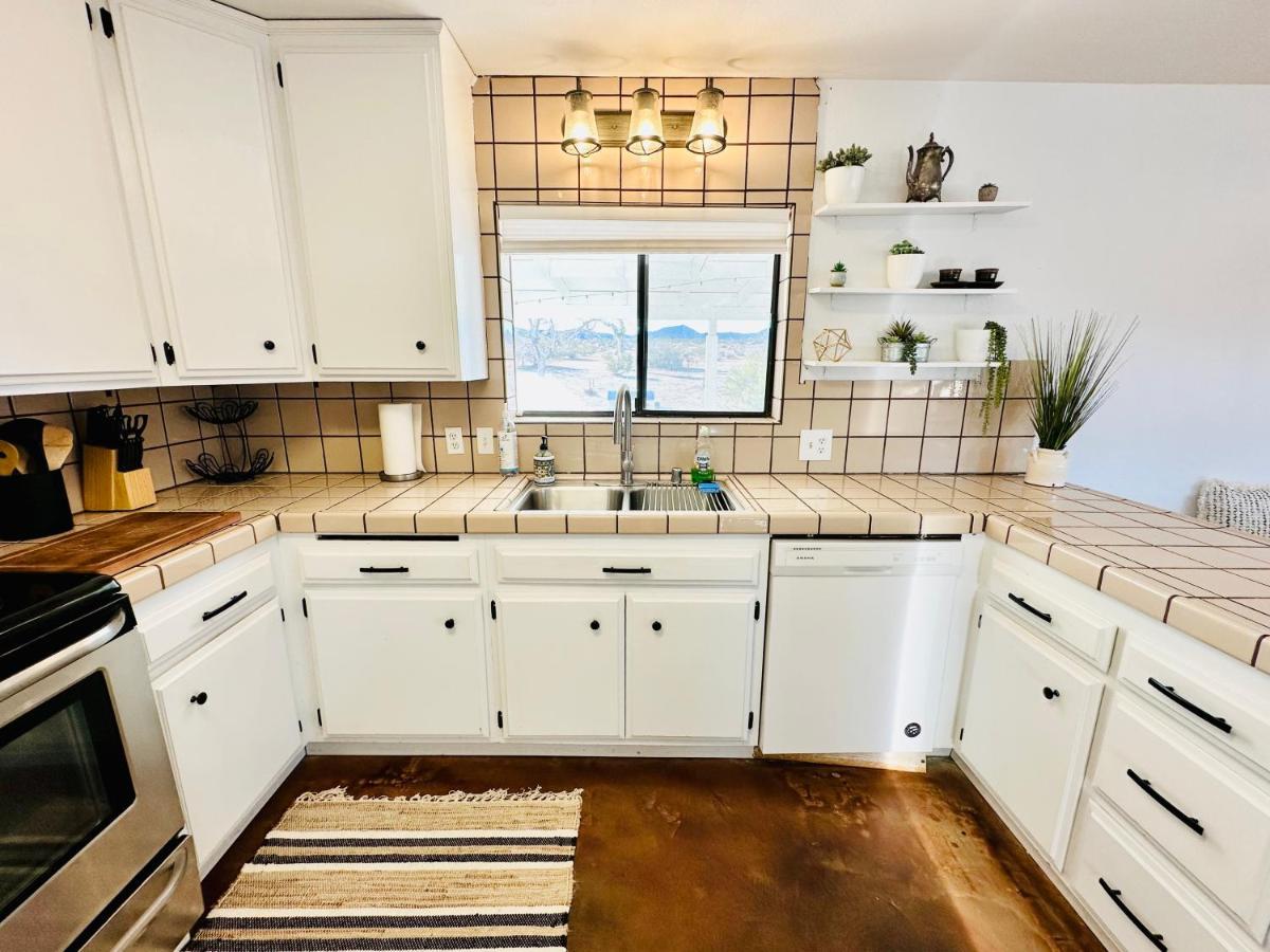 Ravens Nest Ranch, Fire Pit , Views, Near Jt Park! Joshua Tree Exterior foto