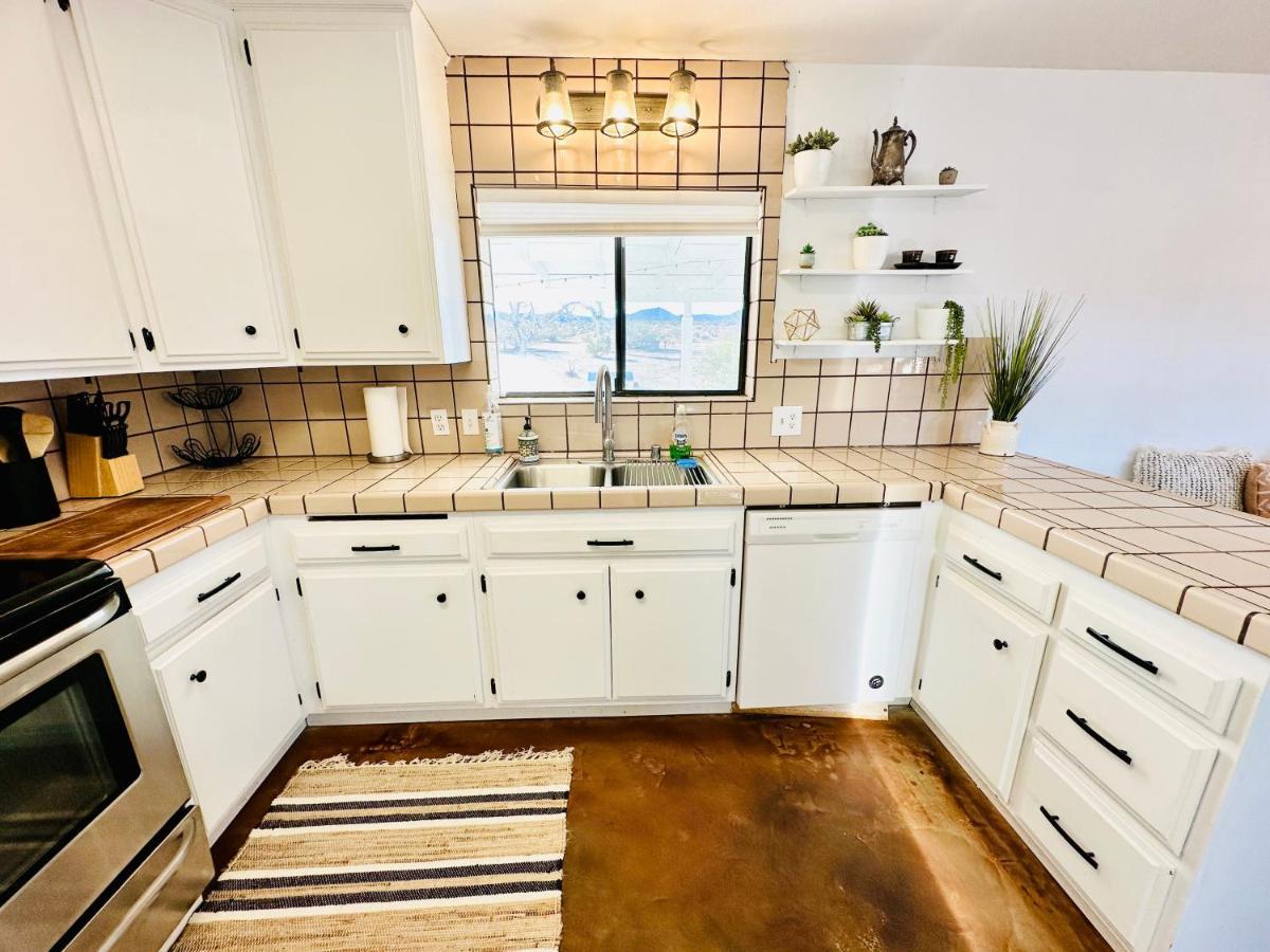 Ravens Nest Ranch, Fire Pit , Views, Near Jt Park! Joshua Tree Exterior foto