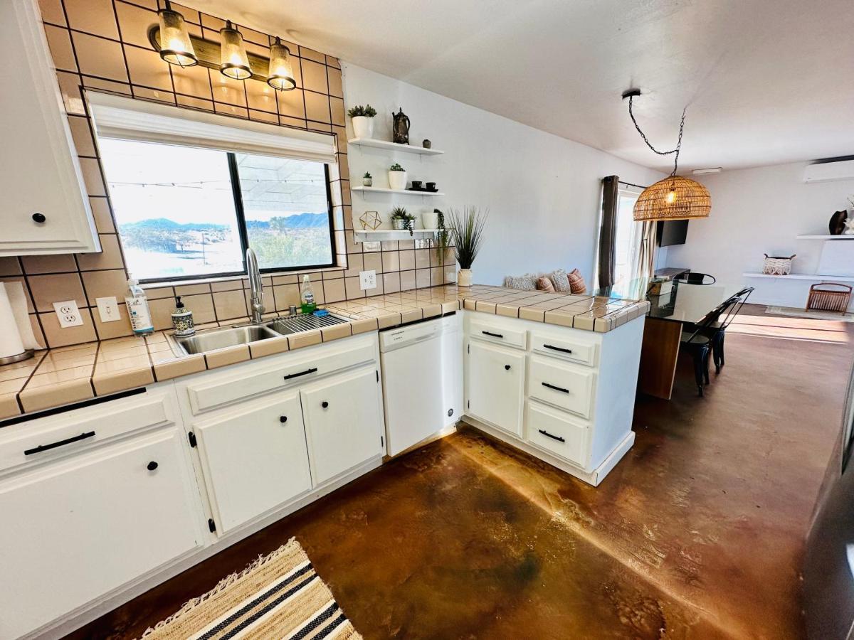 Ravens Nest Ranch, Fire Pit , Views, Near Jt Park! Joshua Tree Exterior foto